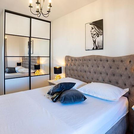 Morska Vila 6 Luxury Apartment Znjan 스플리트 외부 사진